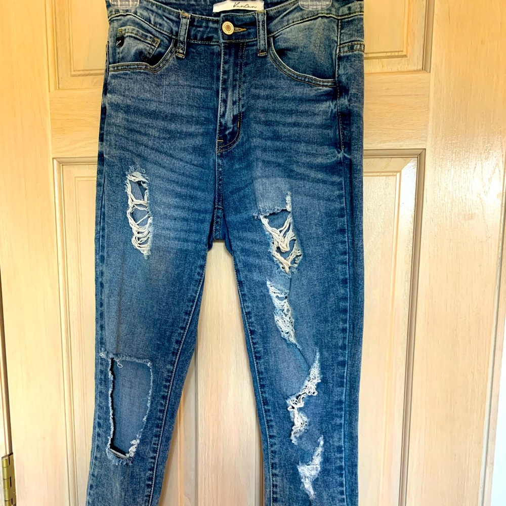 Woman’s Distressed KanCan jeans